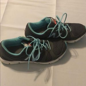 New balance running shoes